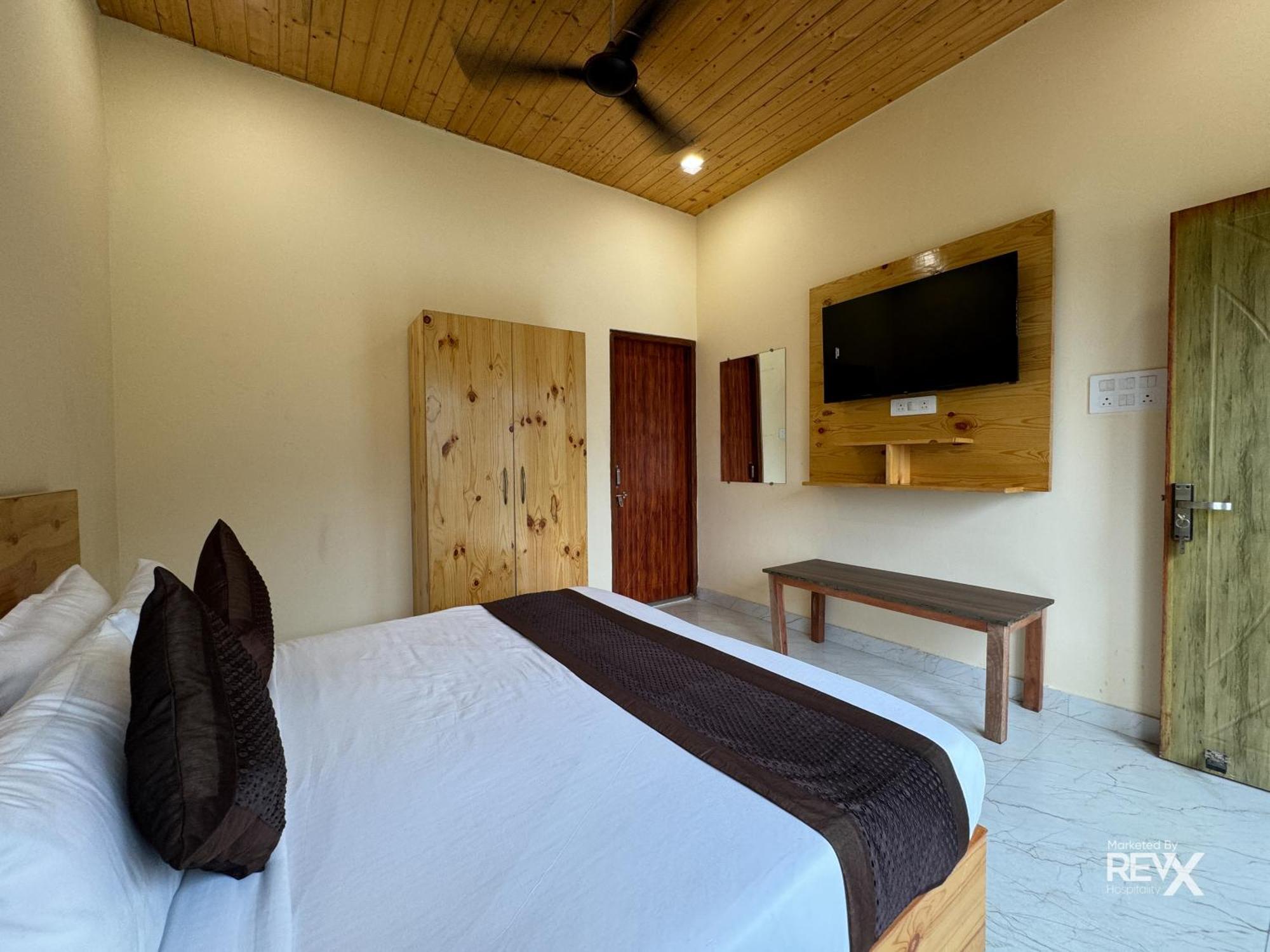 The Leisure Cave On The Ganges Hotel Rishīkesh Exterior foto