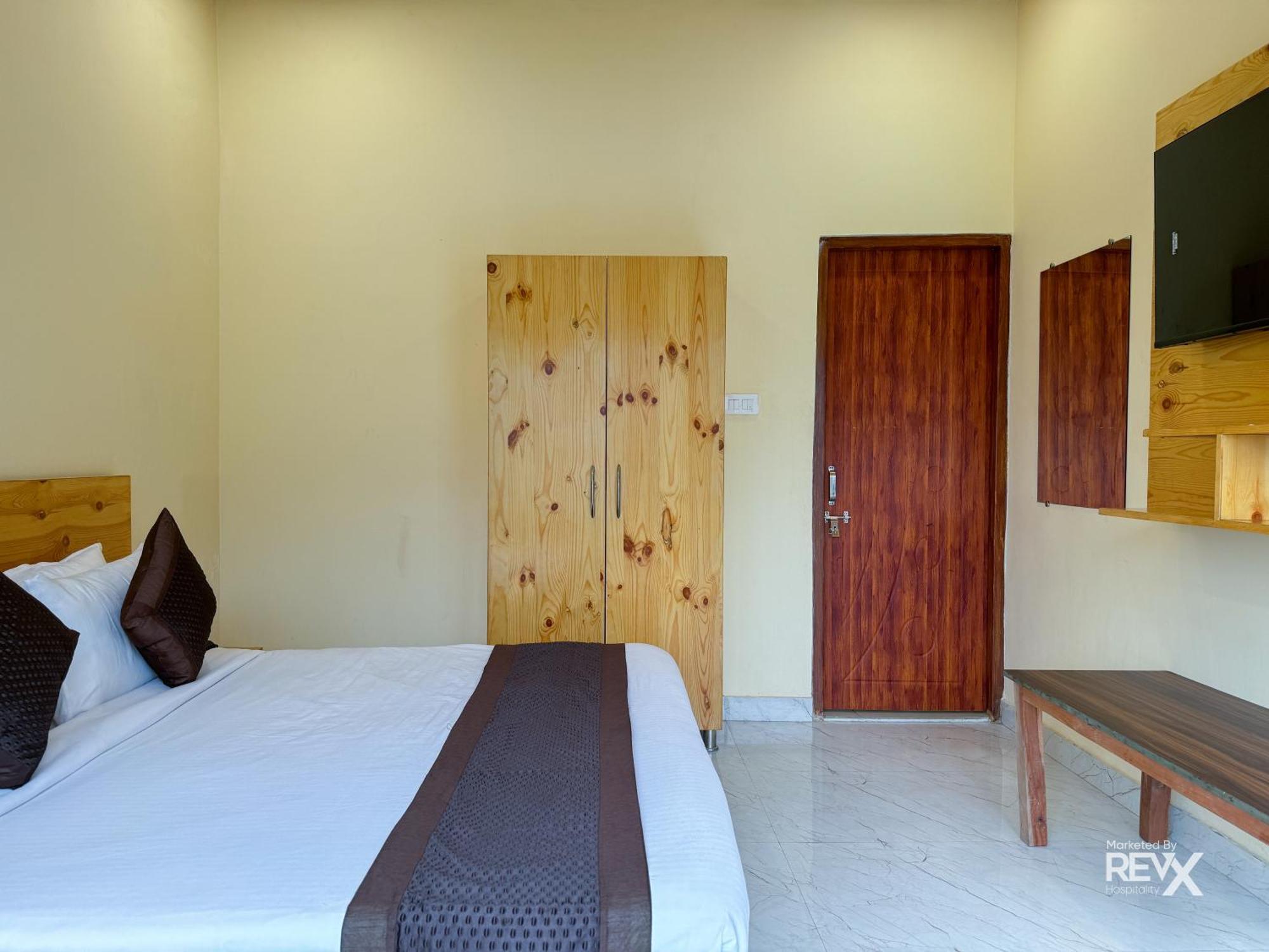 The Leisure Cave On The Ganges Hotel Rishīkesh Exterior foto