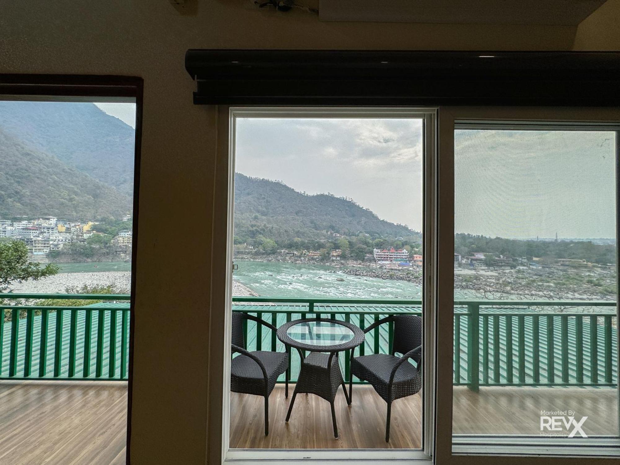The Leisure Cave On The Ganges Hotel Rishīkesh Exterior foto