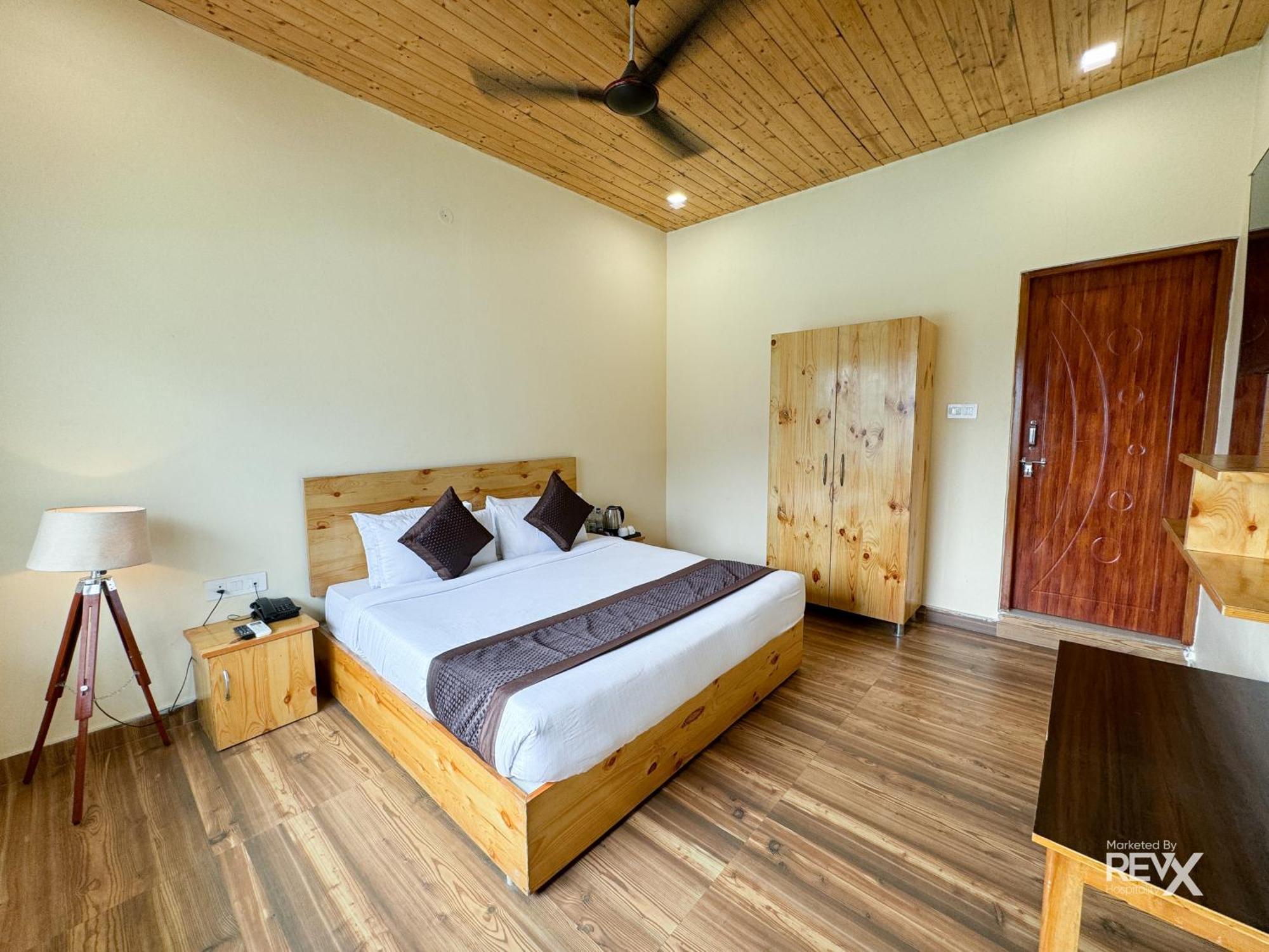 The Leisure Cave On The Ganges Hotel Rishīkesh Exterior foto